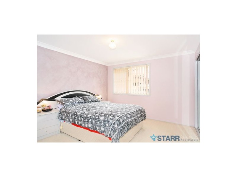 Edensor Park NSW 2176