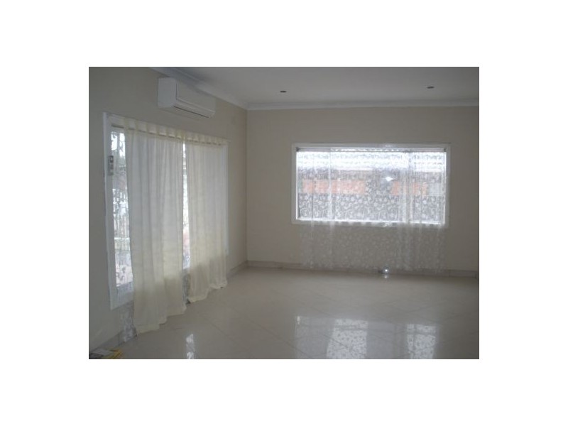 167 Maud Street, Fairfield West NSW 2165