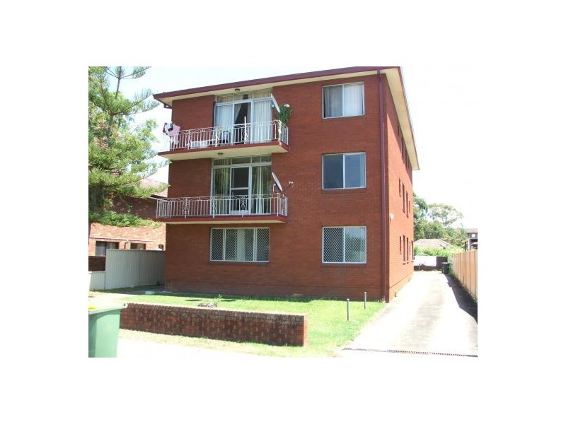 Fairfield NSW 2165