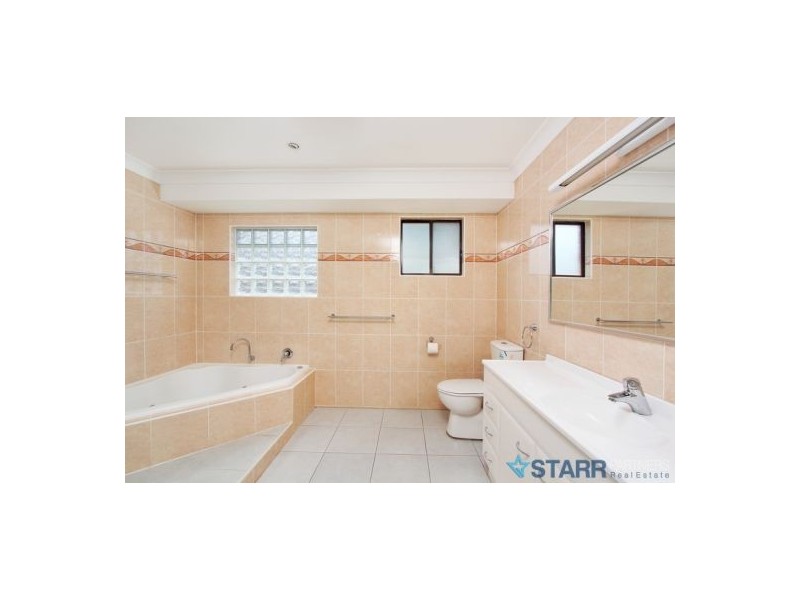 Bossley Park NSW 2176