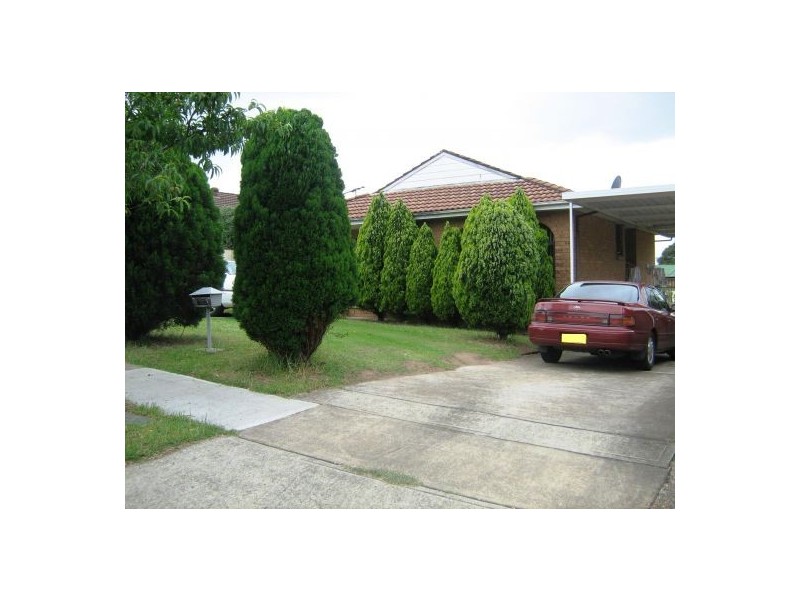 Edensor Park NSW 2176