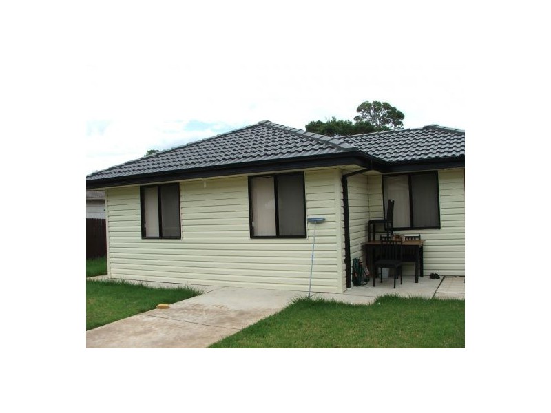 Fairfield West NSW 2165