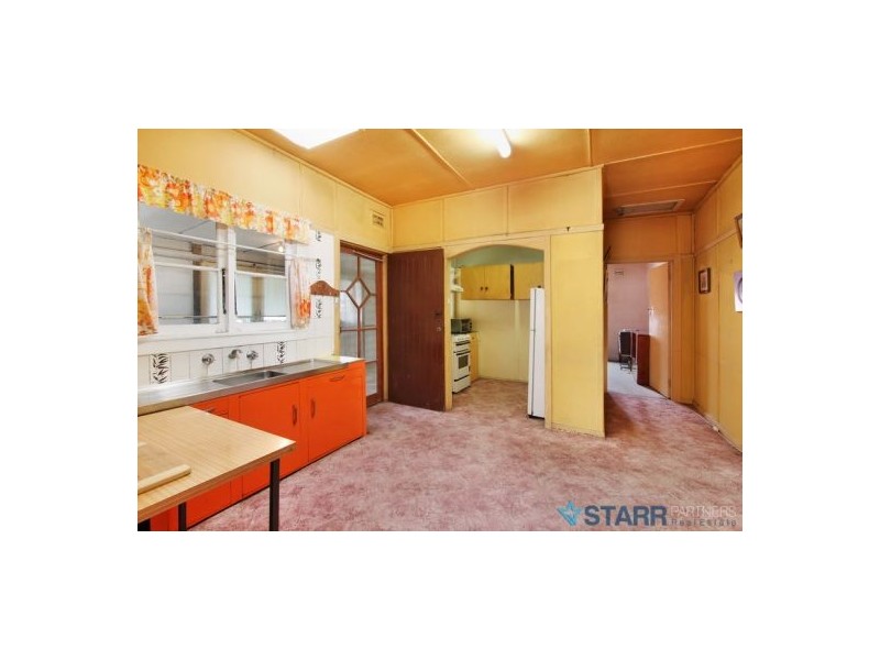 24 Loftus Street, Fairfield East NSW 2165