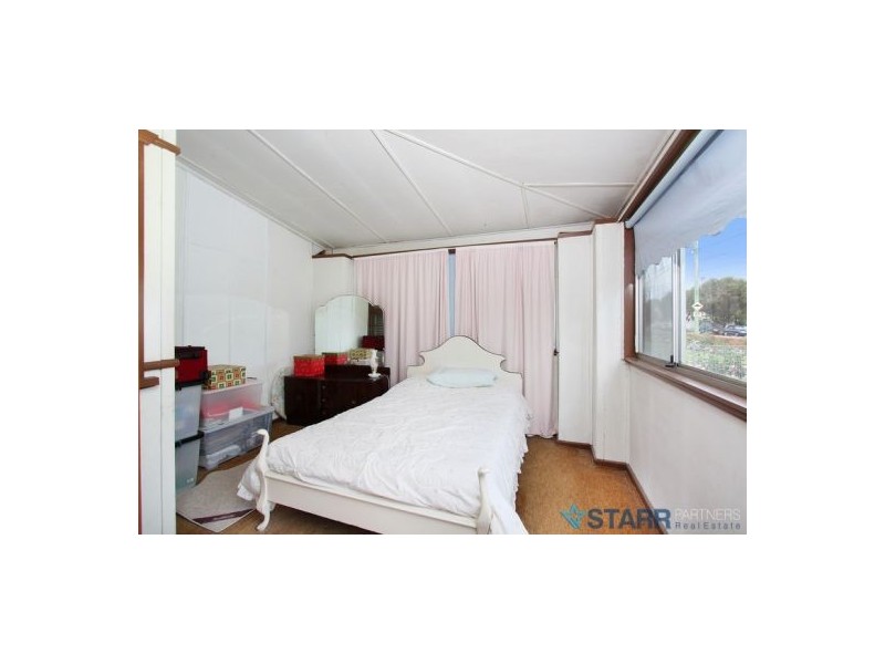 24 Loftus Street, Fairfield East NSW 2165