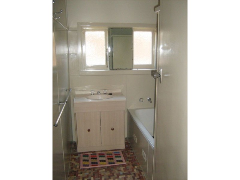 Fairfield East NSW 2165