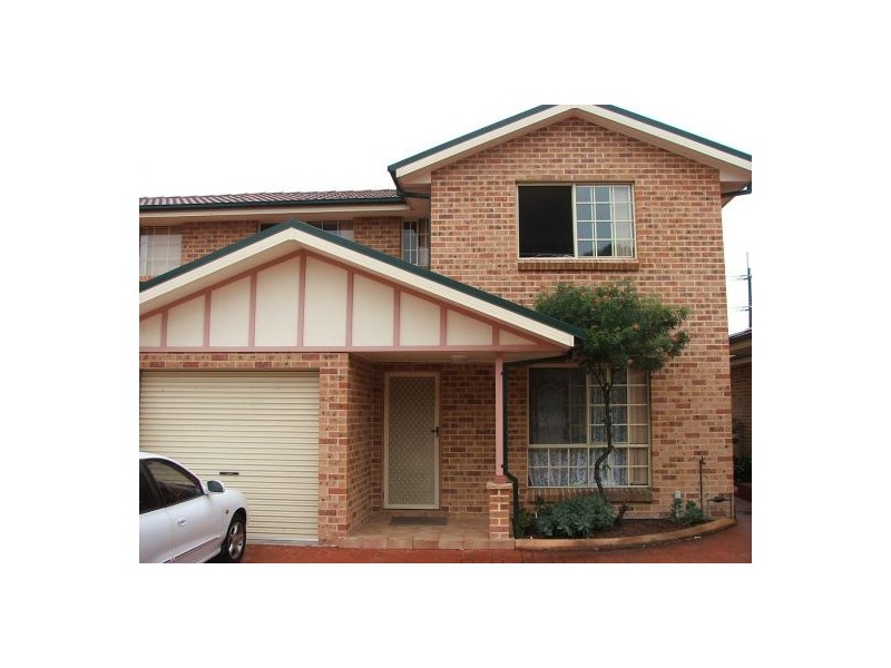 Fairfield NSW 2165