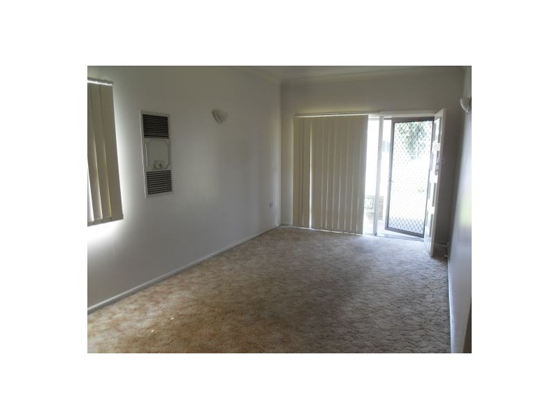 Fairfield East NSW 2165