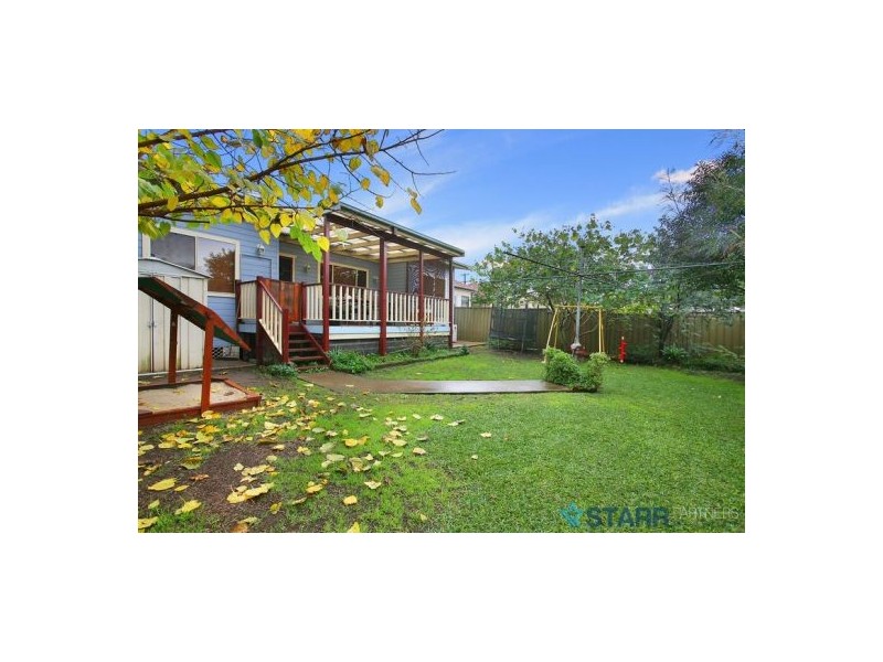 257 Hamilton Road, Fairfield West NSW 2165