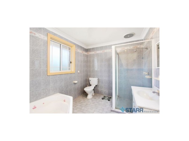 Edensor Park NSW 2176