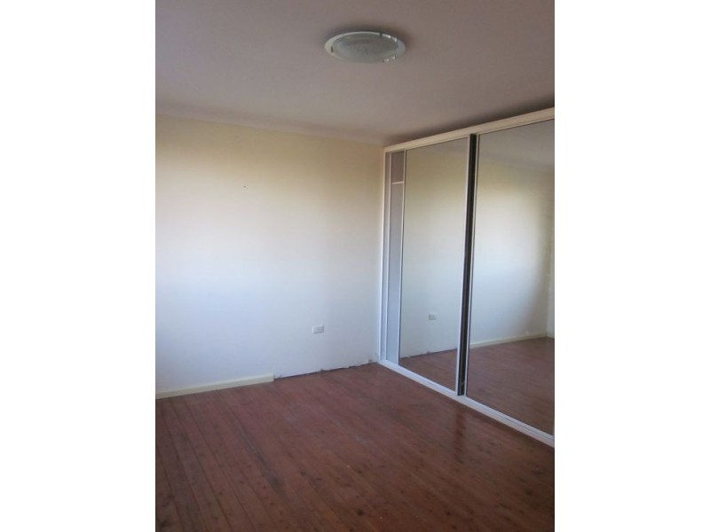 Fairfield West NSW 2165