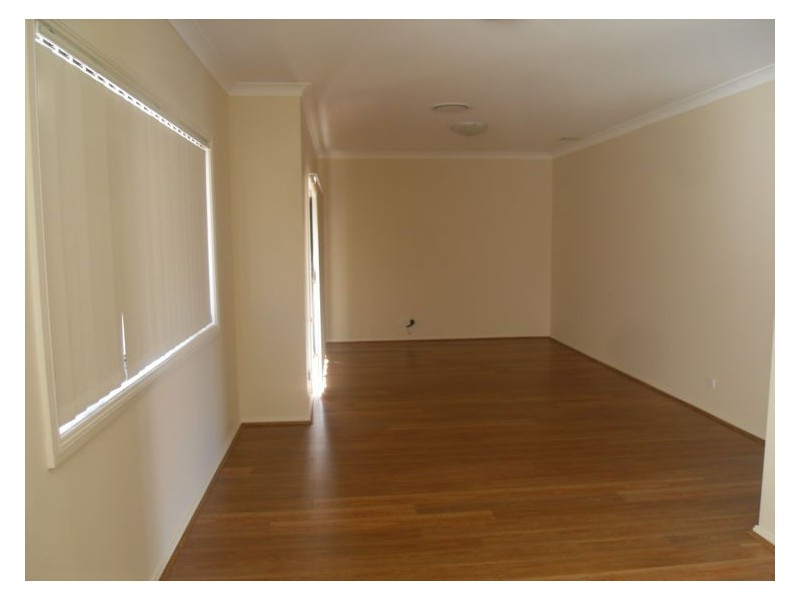 39 Willowbank Crescent, Canley Vale NSW 2166