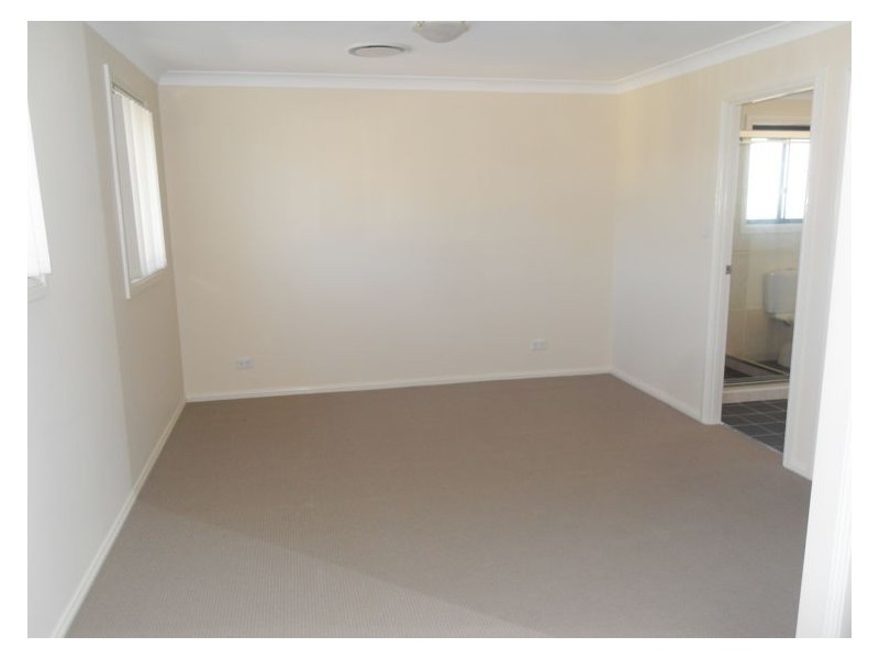 39 Willowbank Crescent, Canley Vale NSW 2166