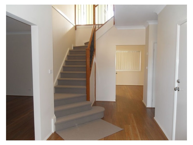 39 Willowbank Crescent, Canley Vale NSW 2166