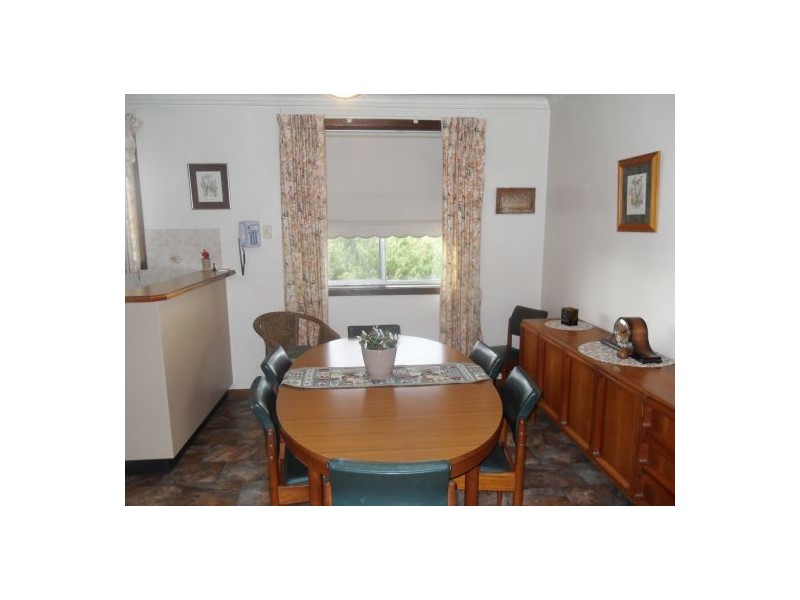 15 Basildon Road, Canley Heights NSW 2166