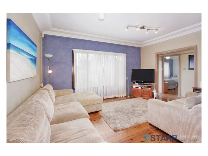 7 Tonga Crescent, Smithfield NSW 2164