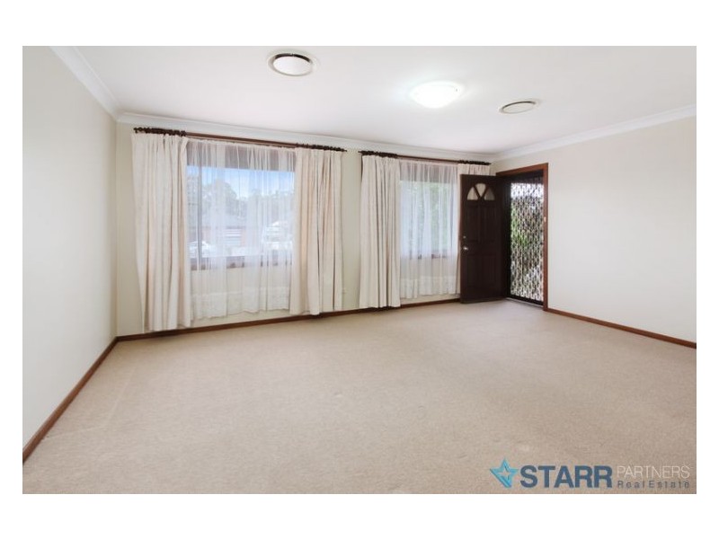 124 Quarry Road, Bossley Park NSW 2176
