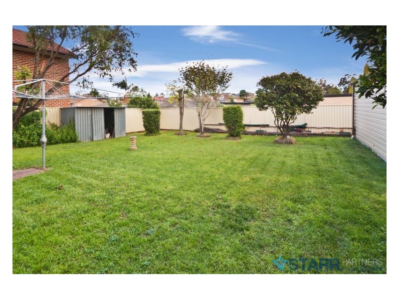 124 Quarry Road, Bossley Park NSW 2176