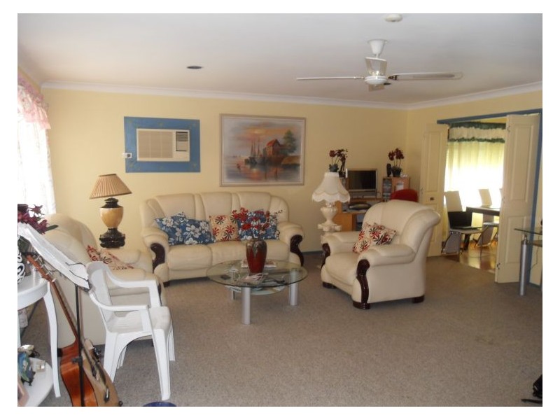 22 Comberford Close, Prairiewood NSW 2176