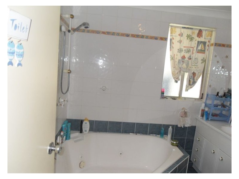 22 Comberford Close, Prairiewood NSW 2176