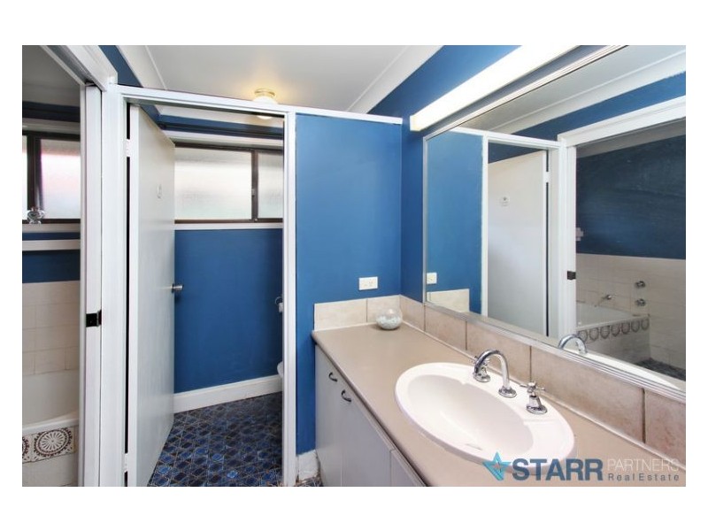 18 Anembo Street, Bradbury NSW 2560