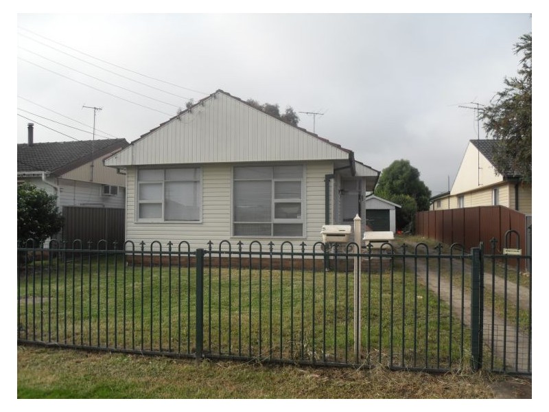 62 Chifley Street, Smithfield NSW 2164