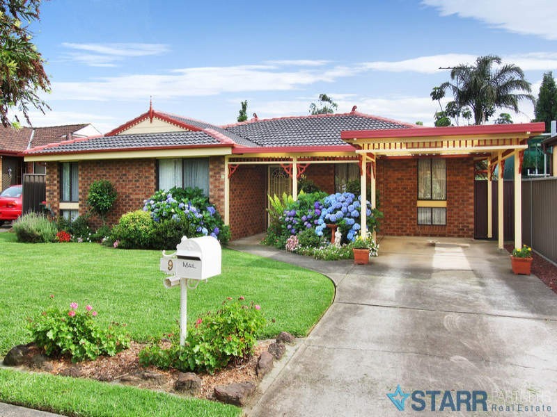 9 Gympie Place, Wakeley NSW 2176