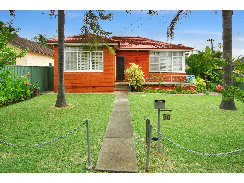 50 Bodalla St, Fairfield Heights NSW 2165