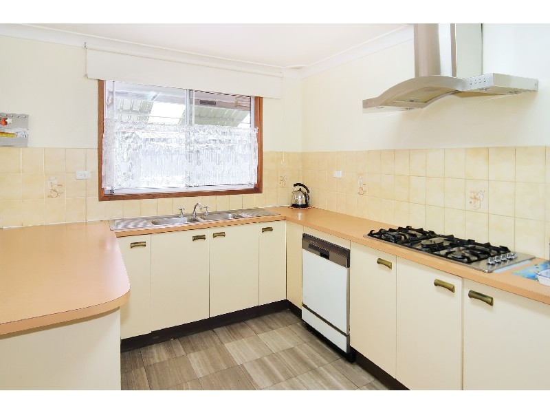 5 Mohawk st, Greenfield Park NSW 2176