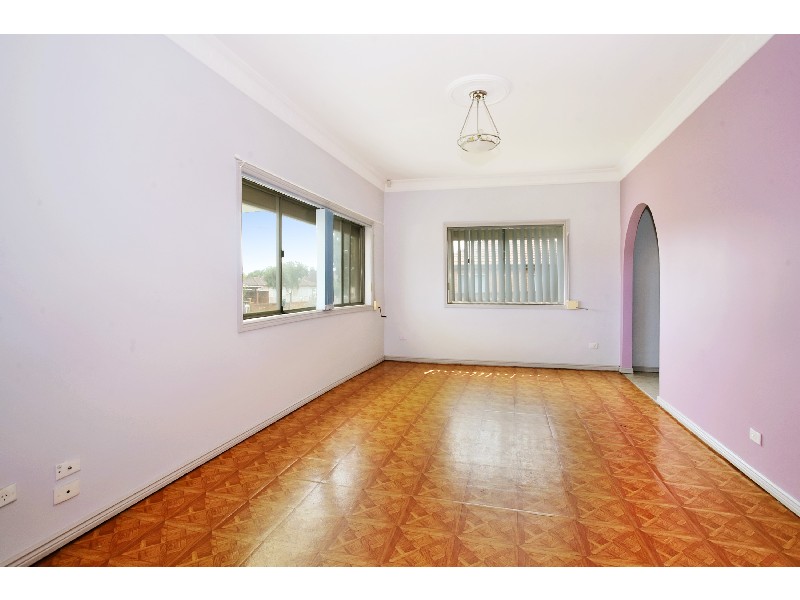 10 Karabar Street, Fairfield Heights NSW 2165