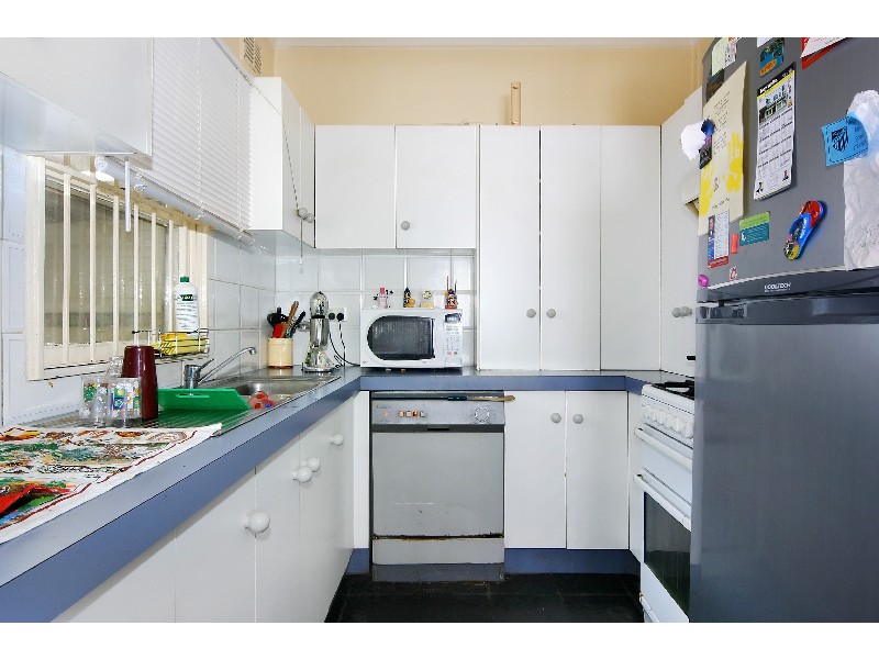 7 Wood Street, Fairfield NSW 2165