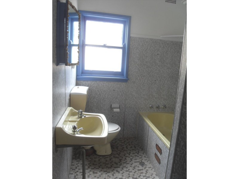 15 Garran Street, Fairfield West NSW 2165