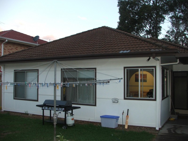 Fairfield West NSW 2165