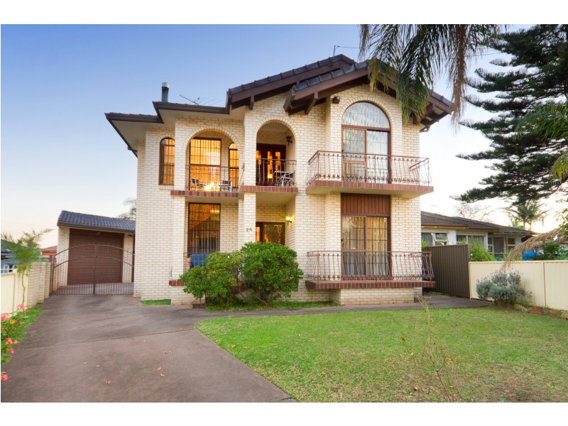 24 Brabyn St, Fairfield West NSW 2165