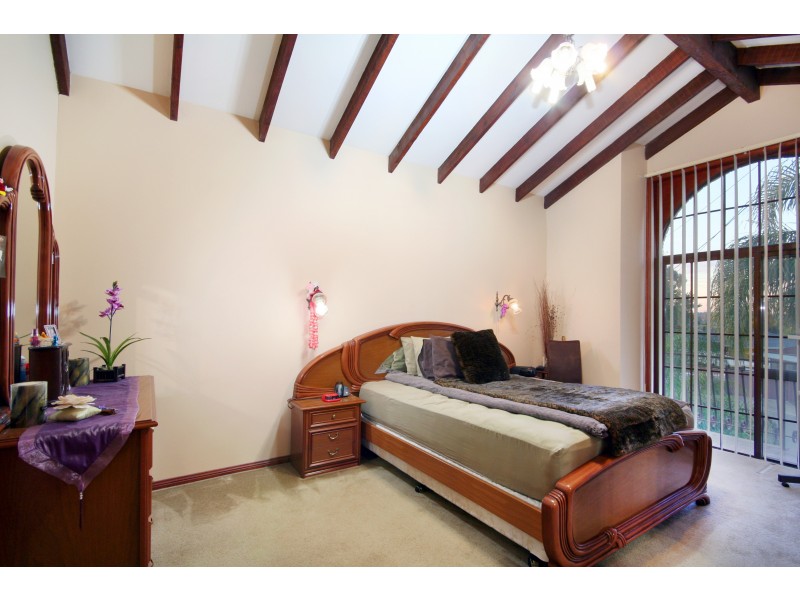 24 Brabyn St, Fairfield West NSW 2165