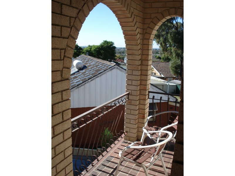 24 Brabyn St, Fairfield West NSW 2165