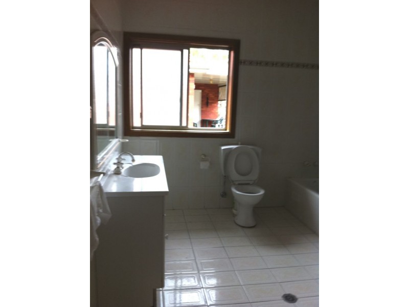 8A Richardson Street, Fairfield NSW 2165