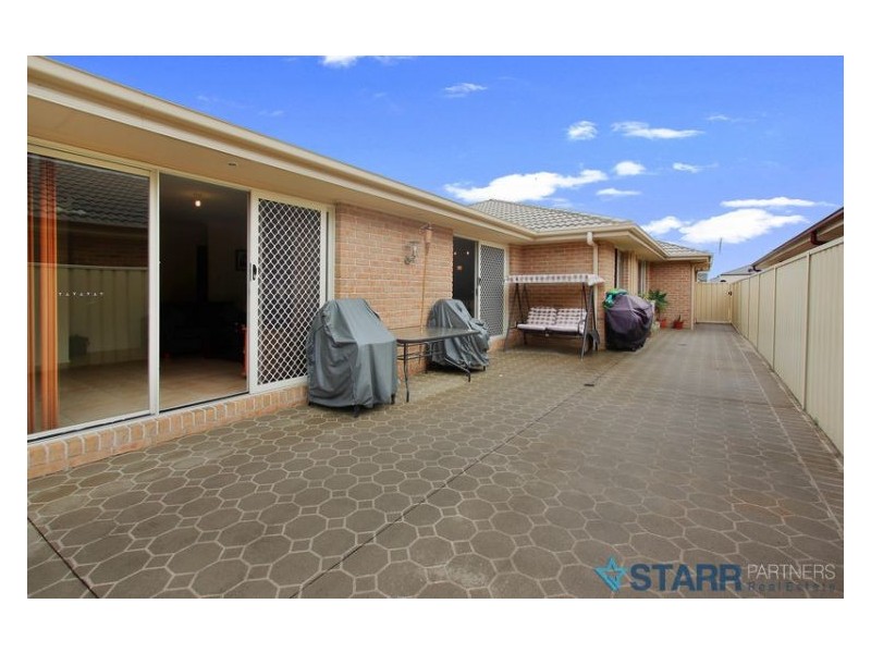 161 Pacific Palms Circuit, Hoxton Park NSW 2171
