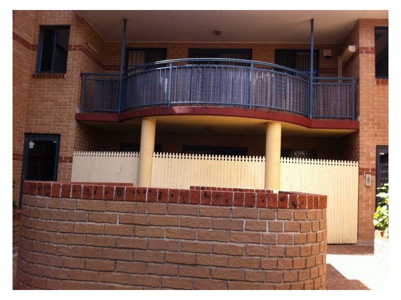 6/21-23 Sheffield Street, Merrylands NSW 2160