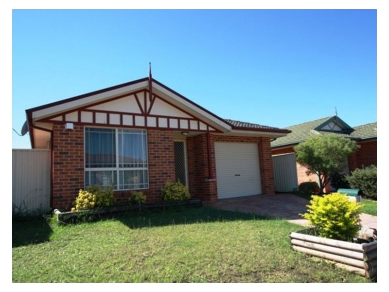 20 Guyra Road, Hinchinbrook NSW 2168