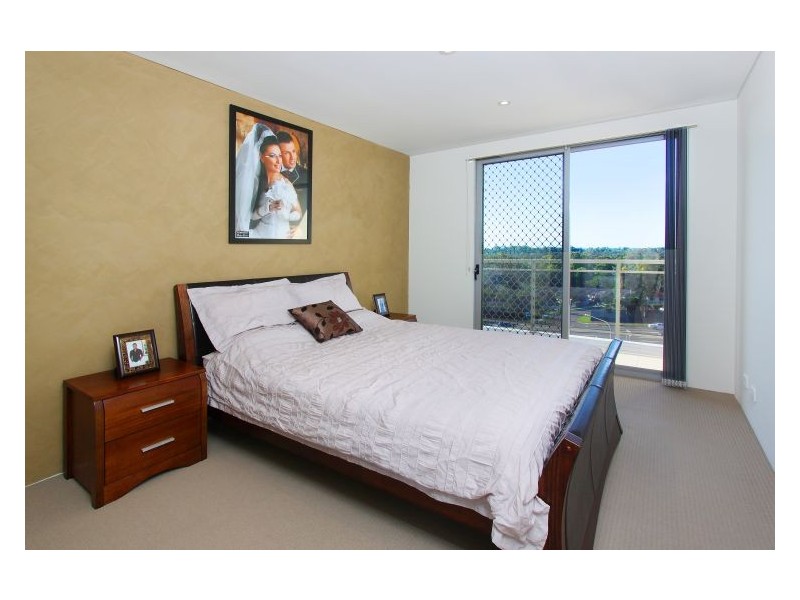 27/49 Lachlan St, Liverpool NSW 2170