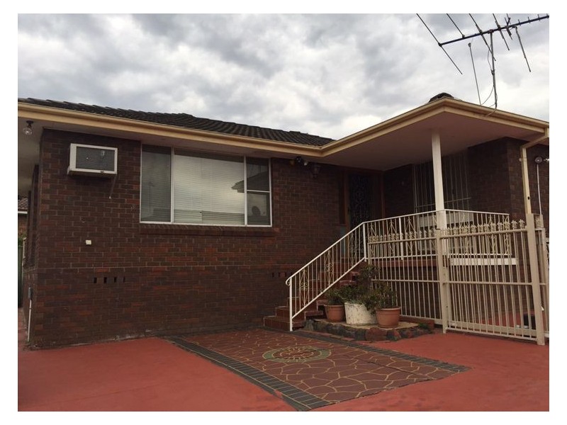 6 Stevenson St, Wetherill Park NSW 2164