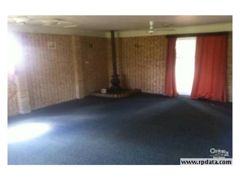 23 Rossmore Ave West, Rossmore NSW 2557