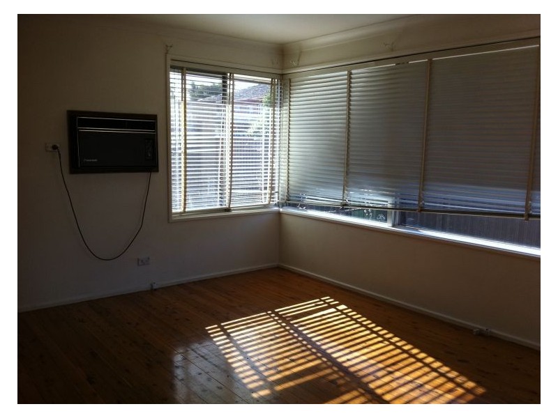 60a Lombard St, Fairfield West NSW 2165