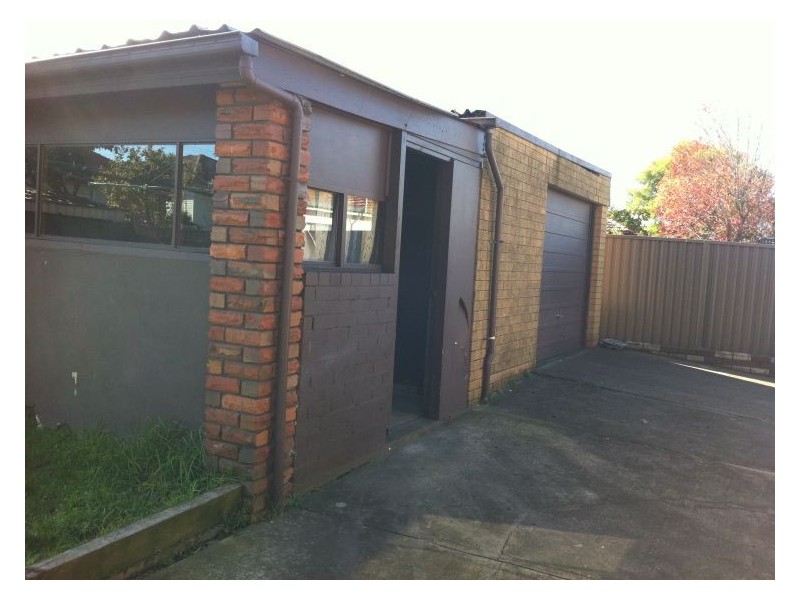 60a Lombard St, Fairfield West NSW 2165