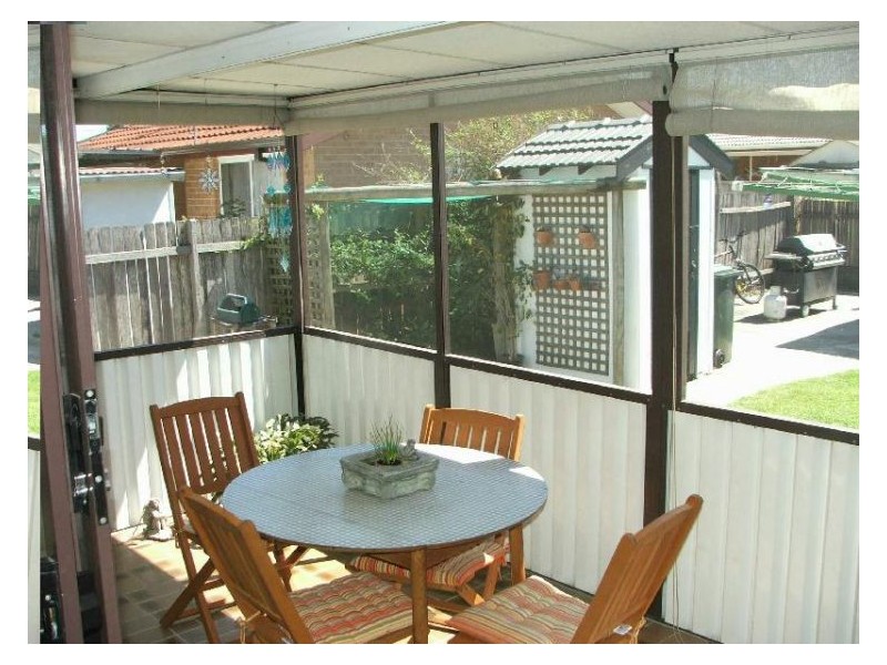 9 Harden St, Canley Heights NSW 2166