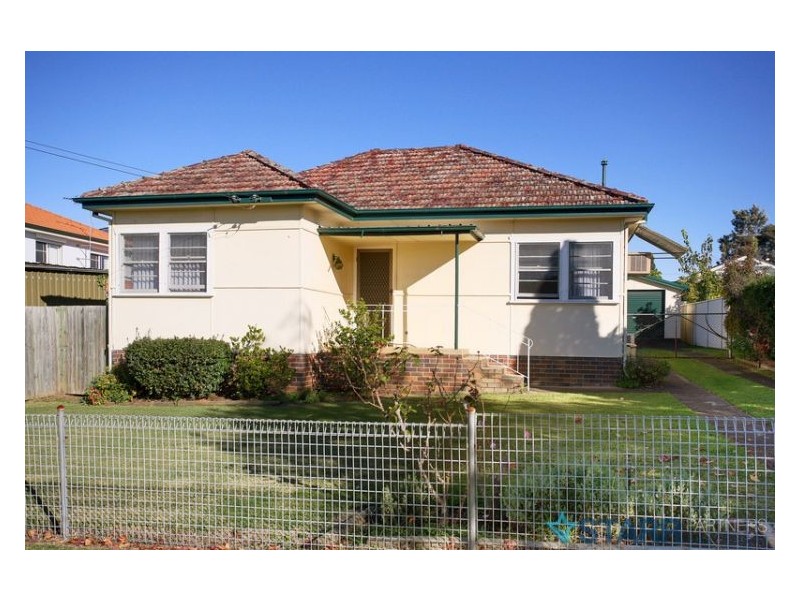 205 Ware St, Fairfield NSW 2165
