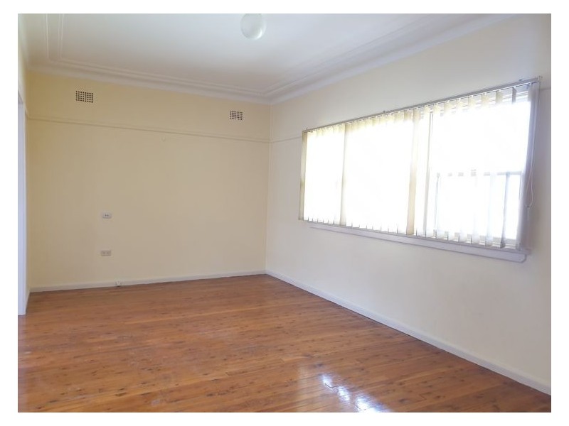 16 Throsby Street, Fairfield Heights NSW 2165