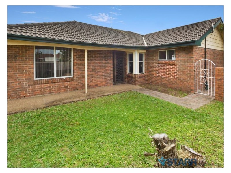 5 Dwyer Cl, Fairfield West NSW 2165