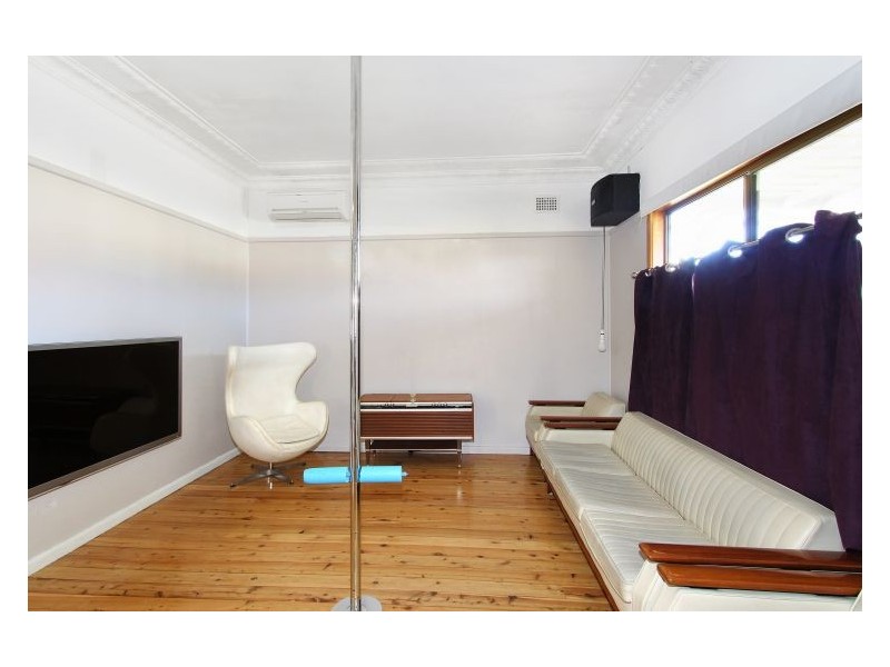 Canley Heights NSW 2166