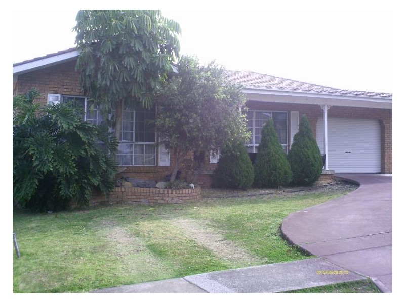 18 Flinders Cres, Hinchinbrook NSW 2168
